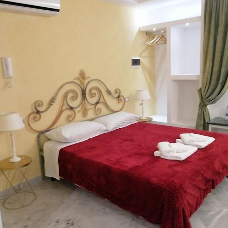 Federico 70 Giada Economy Hotel ปาแลร์โม ภายนอก รูปภาพ